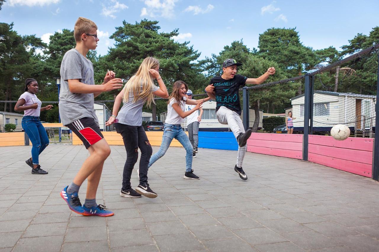 Camping Blauwe Meer Nv Hotel Lommel Eksteriør billede