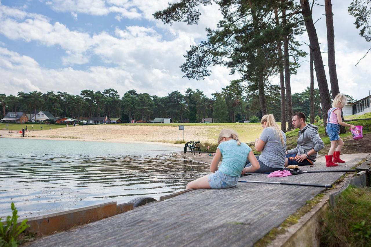 Camping Blauwe Meer Nv Hotel Lommel Eksteriør billede