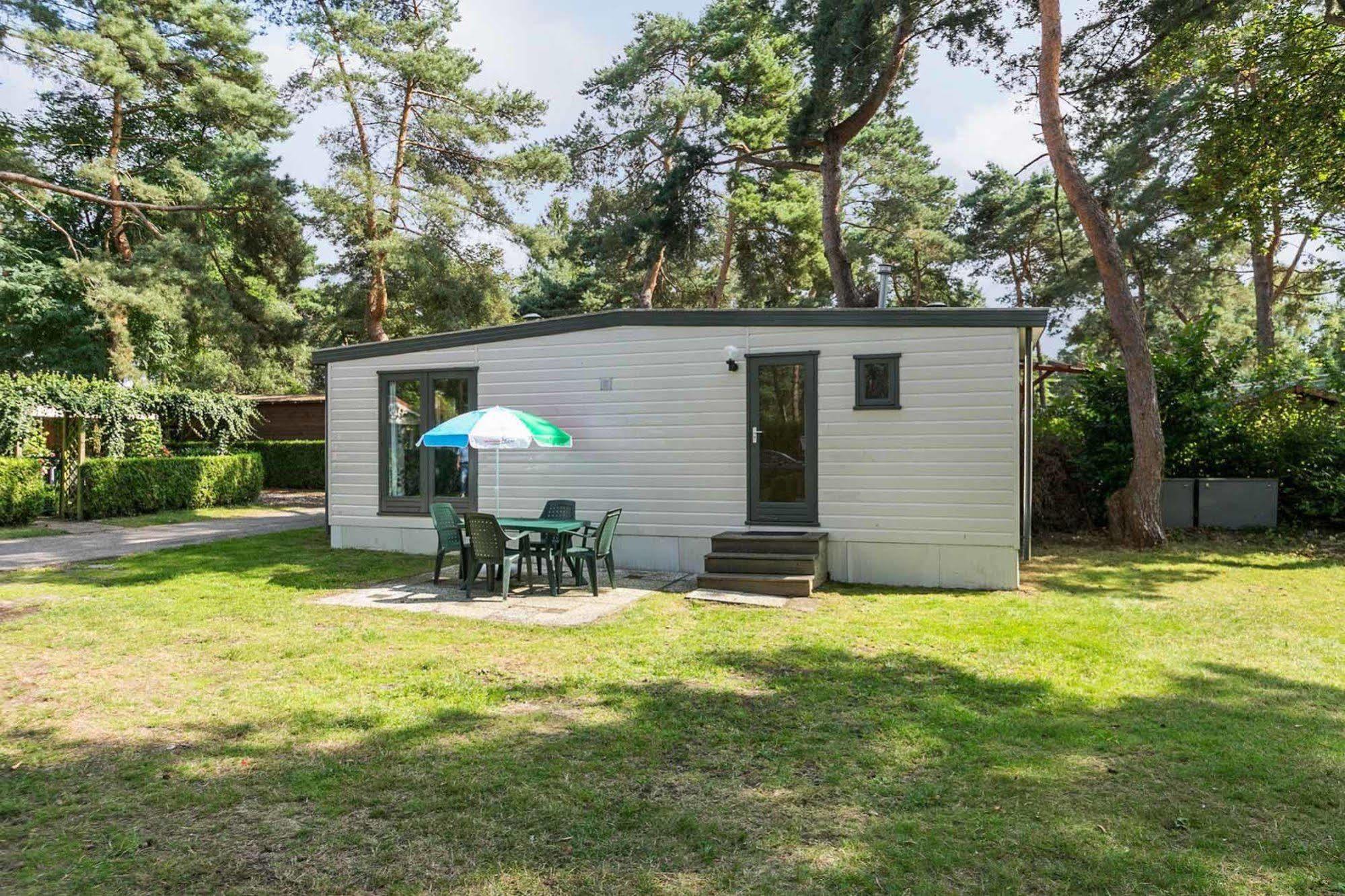 Camping Blauwe Meer Nv Hotel Lommel Eksteriør billede