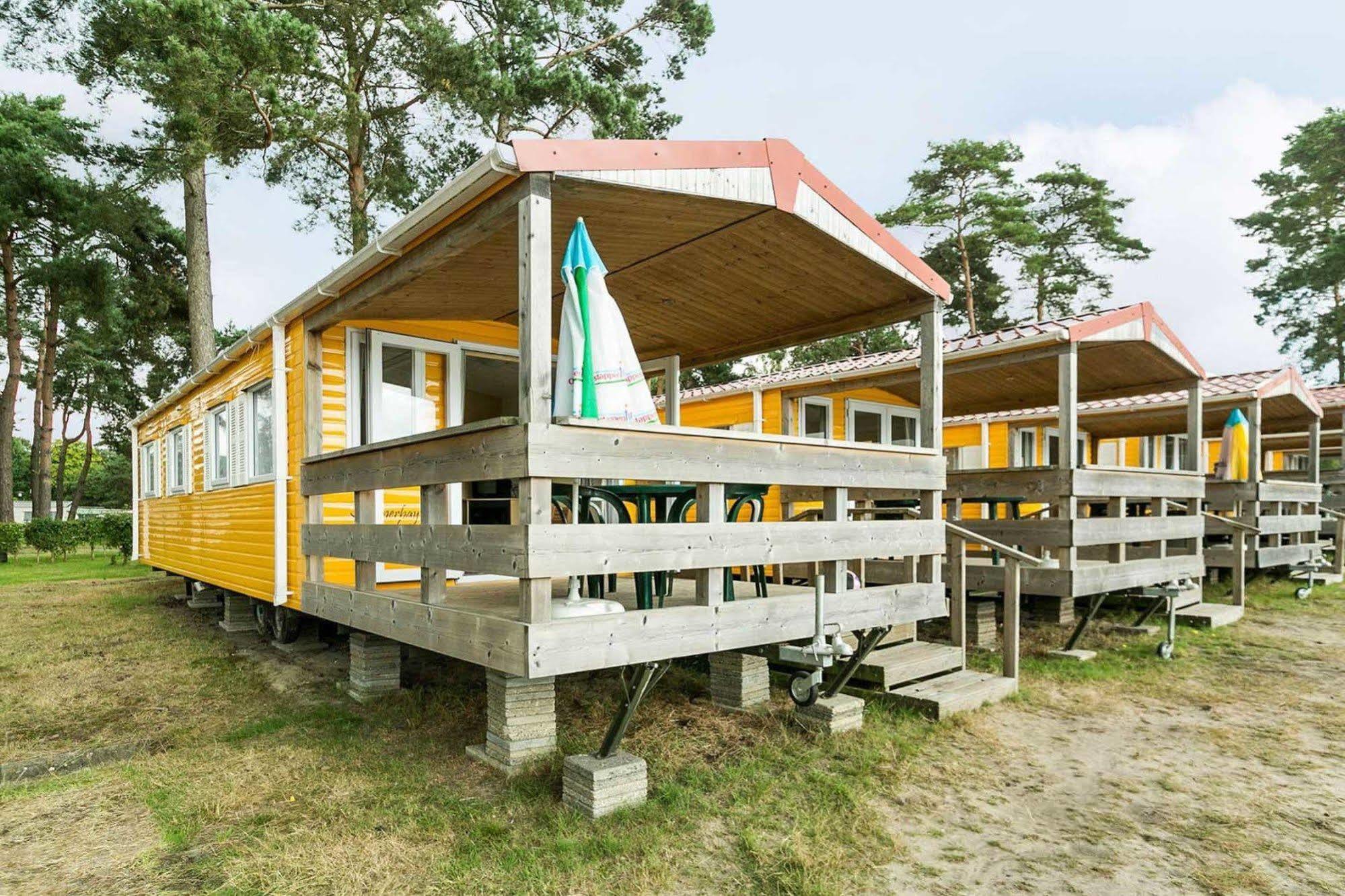 Camping Blauwe Meer Nv Hotel Lommel Eksteriør billede