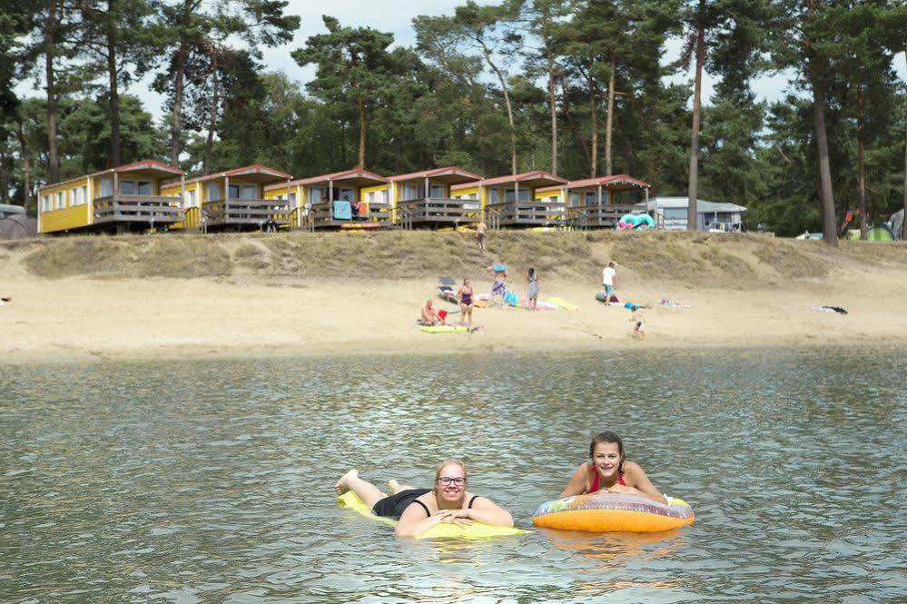 Camping Blauwe Meer Nv Hotel Lommel Eksteriør billede